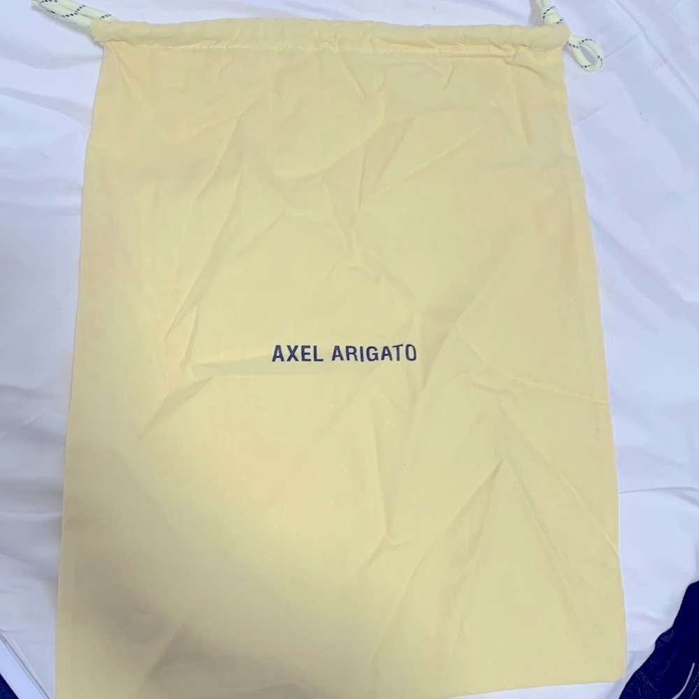 Axel Arigato dustbag NEW